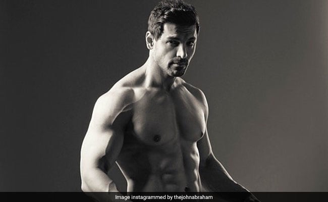 Wishing The Super-Fit John Abraham A Very Happy Birthday! Celebrity Trainer Vinod Channa Reveals His Workout And Diet